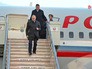 Владимир Путин спускается по трапу Владимир Путин спускается по трапу