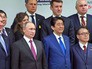 Владимир Путин и Синдзо Абэ на Российско-японском деловом форуме Владимир Путин и Синдзо Абэ на Российско-японском деловом форуме