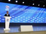 Председатель правительства России Дмитрий Медведев выступает на итоговом выездном заседании фракции "Единая Россия" Председатель правительства России Дмитрий Медведев выступает на итоговом выездном заседании фракции "Единая Россия"