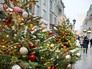 Новогоднее украшение в Столешниковом переулке Новогоднее украшение в Столешниковом переулке