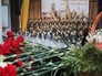 Цветы у здания Академического ансамбля песни и пляски Российской армии им. А.Александрова Цветы у здания Академического ансамбля песни и пляски Российской армии им. А.Александрова