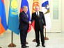 Президент России Владимир Путин и президент Казахстана Нурсултан Назарбаев Президент России Владимир Путин и президент Казахстана Нурсултан Назарбаев