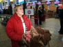 Пассажиры в аэропорту "Шереметьево" Пассажиры в аэропорту "Шереметьево"