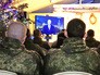 Российские военные смотрят новогоднее обращение Владимира Путина Российские военные смотрят новогоднее обращение Владимира Путина