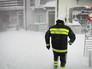 Спасатели Италии во время снегопада Спасатели Италии во время снегопада