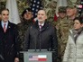 Министерстр обороны Польши Антоний Мацеревич приветствует американских военных Министерстр обороны Польши Антоний Мацеревич приветствует американских военных