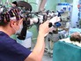 Хирурги проводят операцию Хирурги проводят операцию