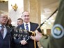 Владимир Путин поет со студентами МГУ Владимир Путин поет со студентами МГУ