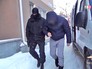 Задержанный под конвоем Задержанный под конвоем