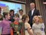 Сергей Собянин общается с детьми Сергей Собянин общается с детьми