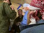 Российские военные медики помогают жителям Алеппо Российские военные медики помогают жителям Алеппо