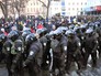 Полиция Украины сдерживает митингующих Полиция Украины сдерживает митингующих