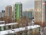 Пятиэтажки на фоне новостроек Пятиэтажки на фоне новостроек