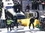 Полиция Южной Кореи препядствует уличным беспорядкам Полиция Южной Кореи препядствует уличным беспорядкам