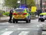 Полиция Великобритании на месте происшествия Полиция Великобритании на месте происшествия