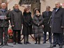Открытие мемориальной доски виолончелисту и дирижеру Мстиславу Ростроповичу и его супруге оперной певице Галине Вишневской Открытие мемориальной доски виолончелисту и дирижеру Мстиславу Ростроповичу и его супруге оперной певице Галине Вишневской
