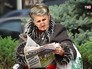 Жители Украины читают прессу Жители Украины читают прессу