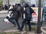 Участники акции протеста во Франции Участники акции протеста во Франции
