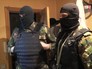 Спецназ полиции (ОМОН) во время рейда Спецназ полиции (ОМОН) во время рейда