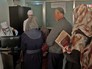 Врачи осматривают жителей Сирии Врачи осматривают жителей Сирии