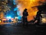 Пожарные на месте возгорания Пожарные на месте возгорания