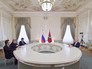 Сергей Собянин встречается с членами Общественной палаты Москвы Сергей Собянин встречается с членами Общественной палаты Москвы