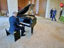 Владимир Путин играет на рояле Владимир Путин играет на рояле