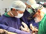 Кардиохирург Лео Бокерия проводит операцию Кардиохирург Лео Бокерия проводит операцию