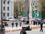 Последствия падения металлической конструкции на площади в Перми Последствия падения металлической конструкции на площади в Перми