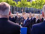 Дональд Трамп выступает на саммите НАТО Дональд Трамп выступает на саммите НАТО