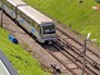 Поезд метро на открытом участке Поезд метро на открытом участке