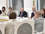 Президент России Владимир Путин на встрече с учителями Президент России Владимир Путин на встрече с учителями