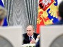 Президент России Владимир Путин на встрече с учителями Президент России Владимир Путин на встрече с учителями