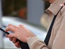 Смартфон в руке Смартфон в руке