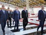 Дмитрий Медведев во время осмотра нового терминала международного аэропорта "Шереметьево" Дмитрий Медведев во время осмотра нового терминала международного аэропорта "Шереметьево"