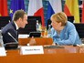 Эммануэль Макрон и Ангела Меркель Эммануэль Макрон и Ангела Меркель