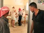 Военные врачи осматривают жителей Сирии Военные врачи осматривают жителей Сирии