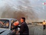 Мужчина спасает участников ДТП из горящего автомобиля Мужчина спасает участников ДТП из горящего автомобиля