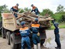Спасатели МЧС устраняют последствия паводка Спасатели МЧС устраняют последствия паводка