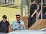 Режиссер Кирилл Серебренников под конвоем Режиссер Кирилл Серебренников под конвоем