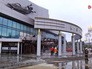 Последствия взрыва микроавтобуса с баллонами у кинотеатра в Екатеринбурге Последствия взрыва микроавтобуса с баллонами у кинотеатра в Екатеринбурге