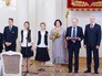 Сергей Собянин вручил награды и благодарности жителям Москвы Сергей Собянин вручил награды и благодарности жителям Москвы