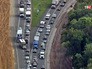 Жители США эвакуируются из зоны ЧП Жители США эвакуируются из зоны ЧП