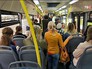 Пассажиры в автобусе Пассажиры в автобусе