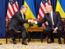Президент США Дональд Трамп и апкзидент Украины Пётр Порошенко Президент США Дональд Трамп и апкзидент Украины Пётр Порошенко