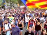 Митингующие в Каталонии Митингующие в Каталонии