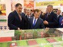 Дмитрий Медведев на агропромышленной выставке "Золотая осень" Дмитрий Медведев на агропромышленной выставке "Золотая осень"