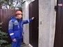 Электрики пришли в должнику Электрики пришли в должнику