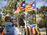 Жители Барселоны в ожидании оглашения парламентом итогов референдума о независимости Каталонии Жители Барселоны в ожидании оглашения парламентом итогов референдума о независимости Каталонии