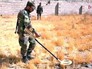 Сирийские саперы разминируют поселок Сирийские саперы разминируют поселок